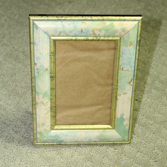 Vintage 90s Gold & Pastel Floral Metal Size 8.25" x 6.25" Frame for 3.5" x 5.5" - Picture 1 of 5